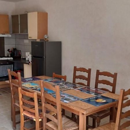 Appartement 4 A 6 Places Osmanville Bagian luar foto
